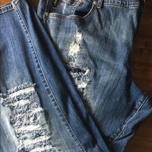 Torrid boyfriend jeans distressed
